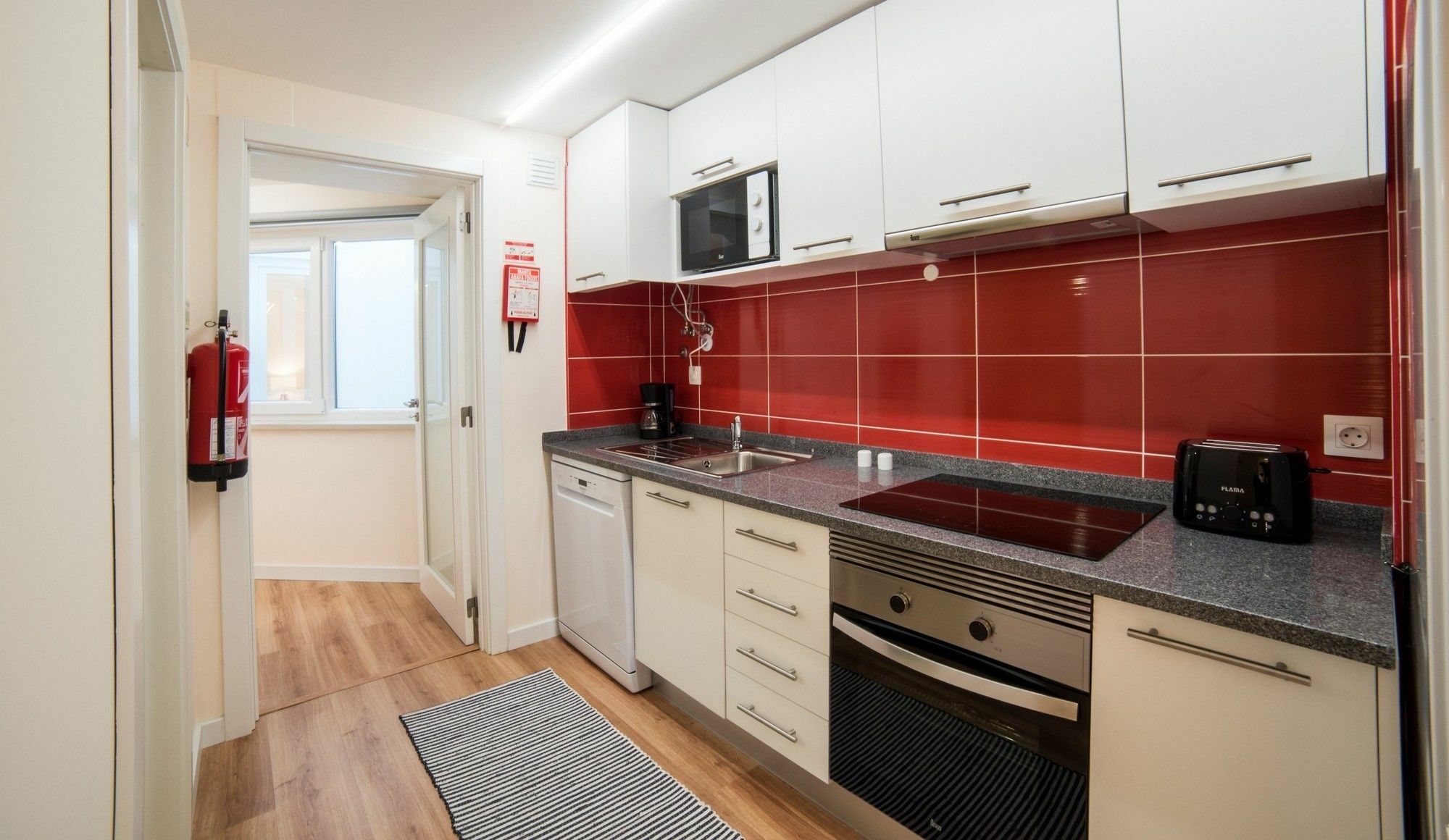 Lis Apartments Lissabon Buitenkant foto